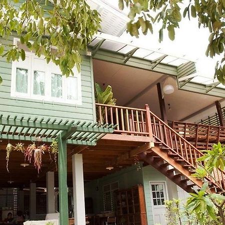 Bed and Breakfast Ban Boonchu Аюттхая Екстер'єр фото